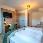Feinheit & Restaurant, Tor Zu Hunsrueck Und Mittelrhein! Mit Sauna Hot Tub Und Gartensuite 酒店 哈尔森巴赫