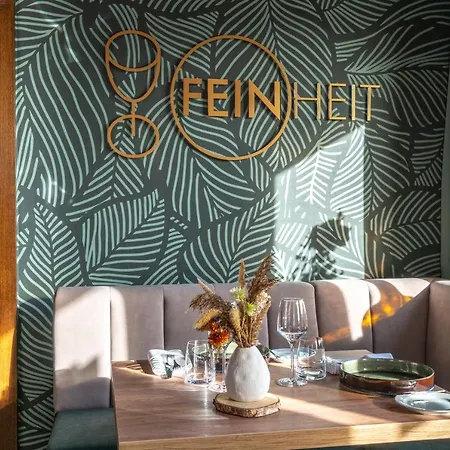 Feinheit & Restaurant, Tor Zu Hunsrueck Und Mittelrhein! Mit Sauna Hot Tub Und Gartensuite Hotel Halsenbach