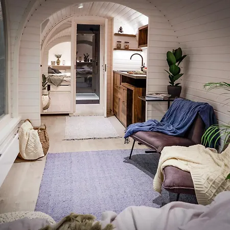 Otel Feinheit & Restaurant, Tor Zu Hunsrueck Und Mittelrhein! Mit Sauna Hot Tub Und Gartensuite