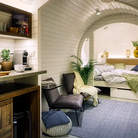 Feinheit & Restaurant, Tor Zu Hunsrueck Und Mittelrhein! Mit Sauna Hot Tub Und Gartensuite Otel Halsenbach