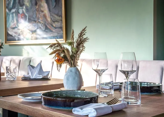 Feinheit & Restaurant, Tor Zu Hunsrueck Und Mittelrhein! Mit Sauna Hot Tub Und Gartensuite Hotel *