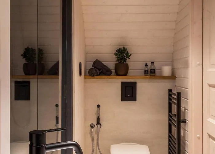 Feinheit & Restaurant, Tor Zu Hunsrueck Und Mittelrhein! Mit Sauna Hot Tub Und Gartensuite * Halsenbach